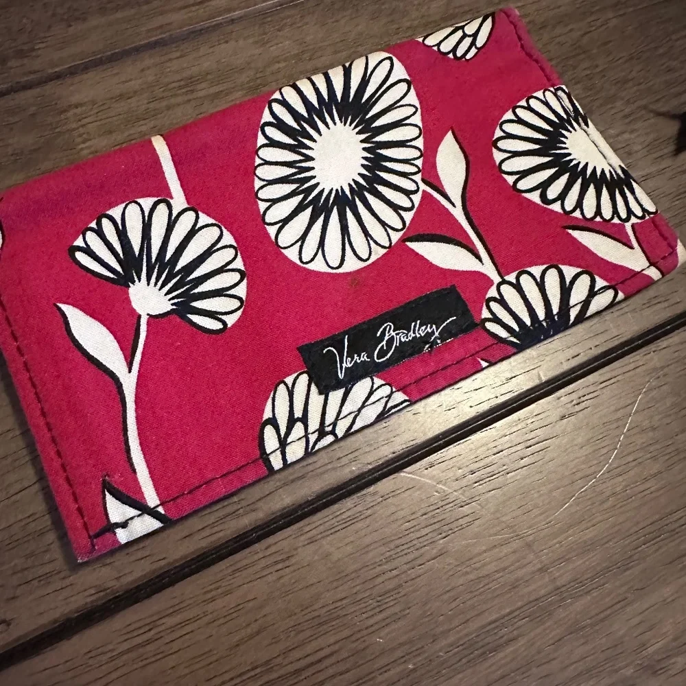Vera Bradley Retired Deco Daisy & Houndstooth Wristlet Wallet w Checkbook Holder